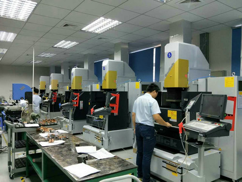 china plastic mold maker