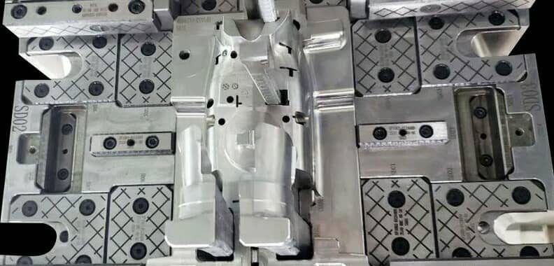 plastic mold