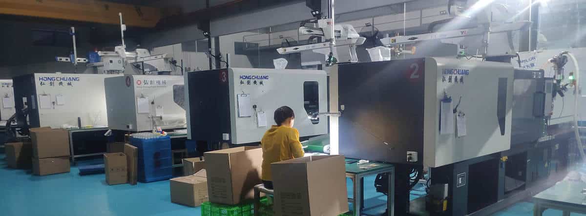 China Mold Maker Plastic Parts Injection Mold factory and manufacturers