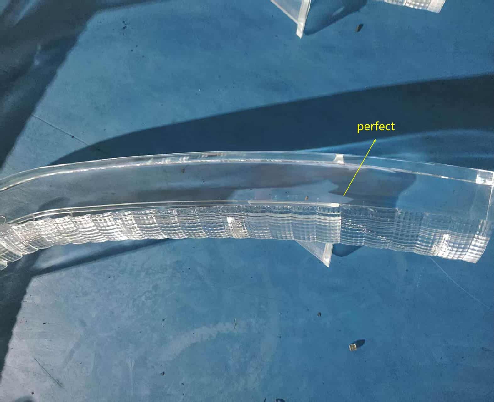 Transparent PC injection molded part without internal bubbles after process optimization